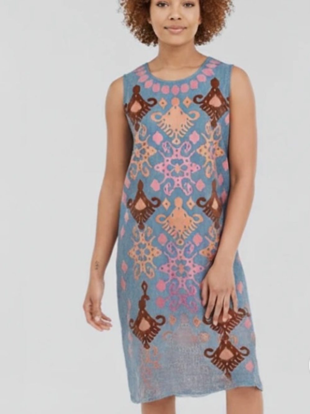 90s Vintage Blue Embroidered Sleeveless Shift Dress - Embroidered Design
